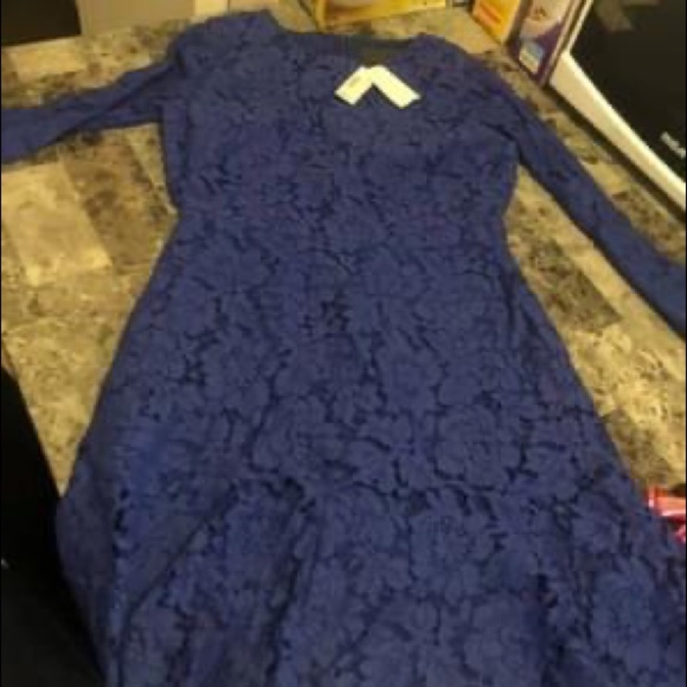 Brand new jcrew long sleeved dress with tags. Paid 226$ for it wanting 170$
